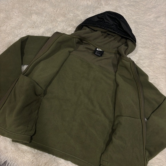 Nike SPORTSWEAR WINTERIZED FULL-ZIP HOODIE Youth Green & Black Size Large - Picture 9 of 14